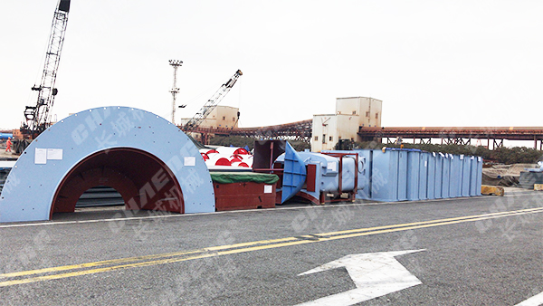 立磨機(jī)發(fā)貨