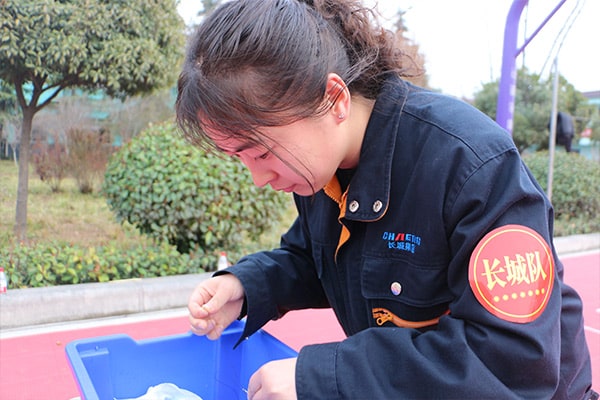 穿針引線(xiàn) 穿針引線(xiàn)