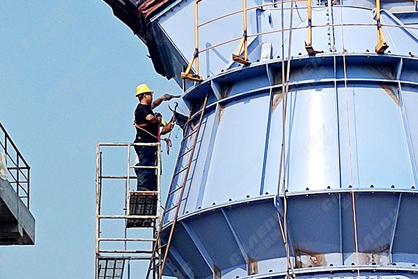 山東年產(chǎn)30萬噸礦粉線項目安裝現(xiàn)場 山東年產(chǎn)30萬噸礦粉線項目安裝現(xiàn)場