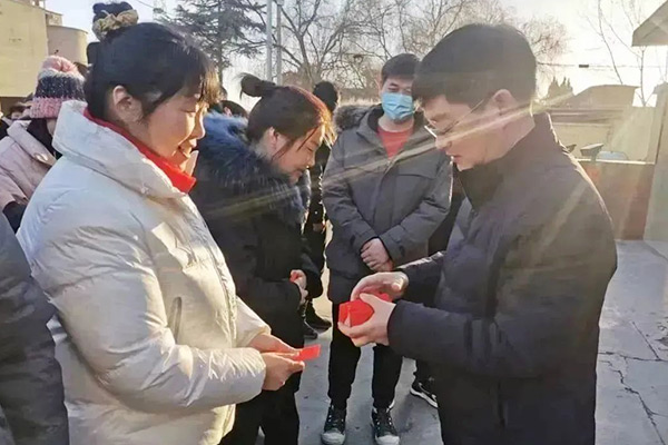 長城機(jī)械發(fā)開工紅包