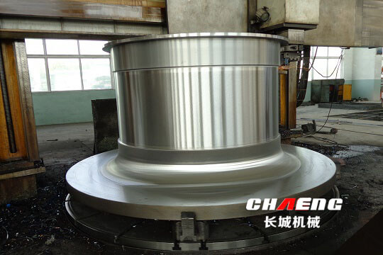 中空軸機(jī)加工生產(chǎn)現(xiàn)場(chǎng)圖